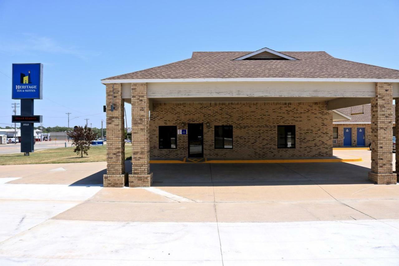 Heritage Inn & Suites El Dorado Buitenkant foto